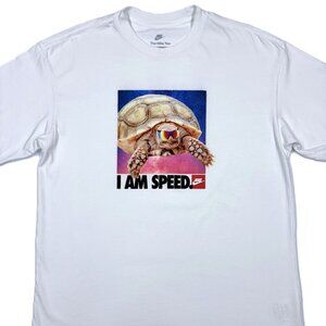 Nike Men's Sportswear Turtle Graphic T Shirt Loose Fit White - Size Medium